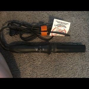 Sultra oval curling iron